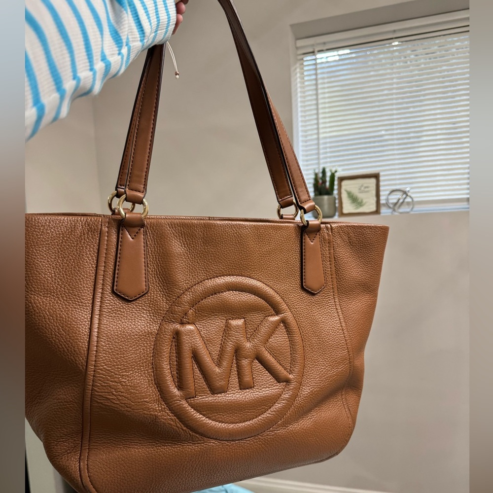 MK camel tan leather tote with zip closure- medium-large